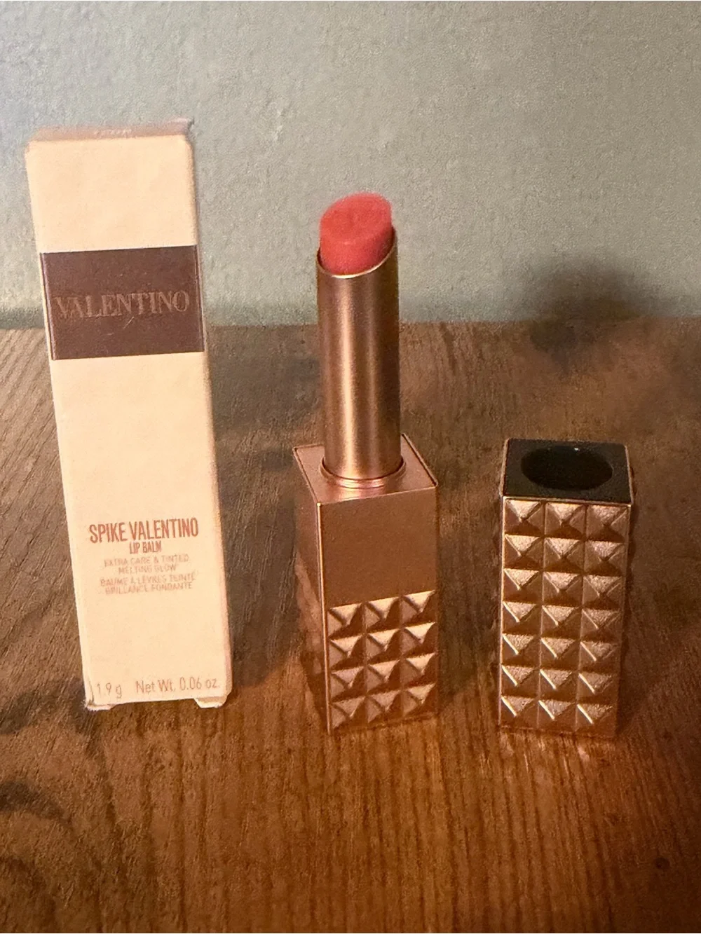 Valentino Spike Valentino Lip Balm 120R Rose in the Woods NEW IN BOX